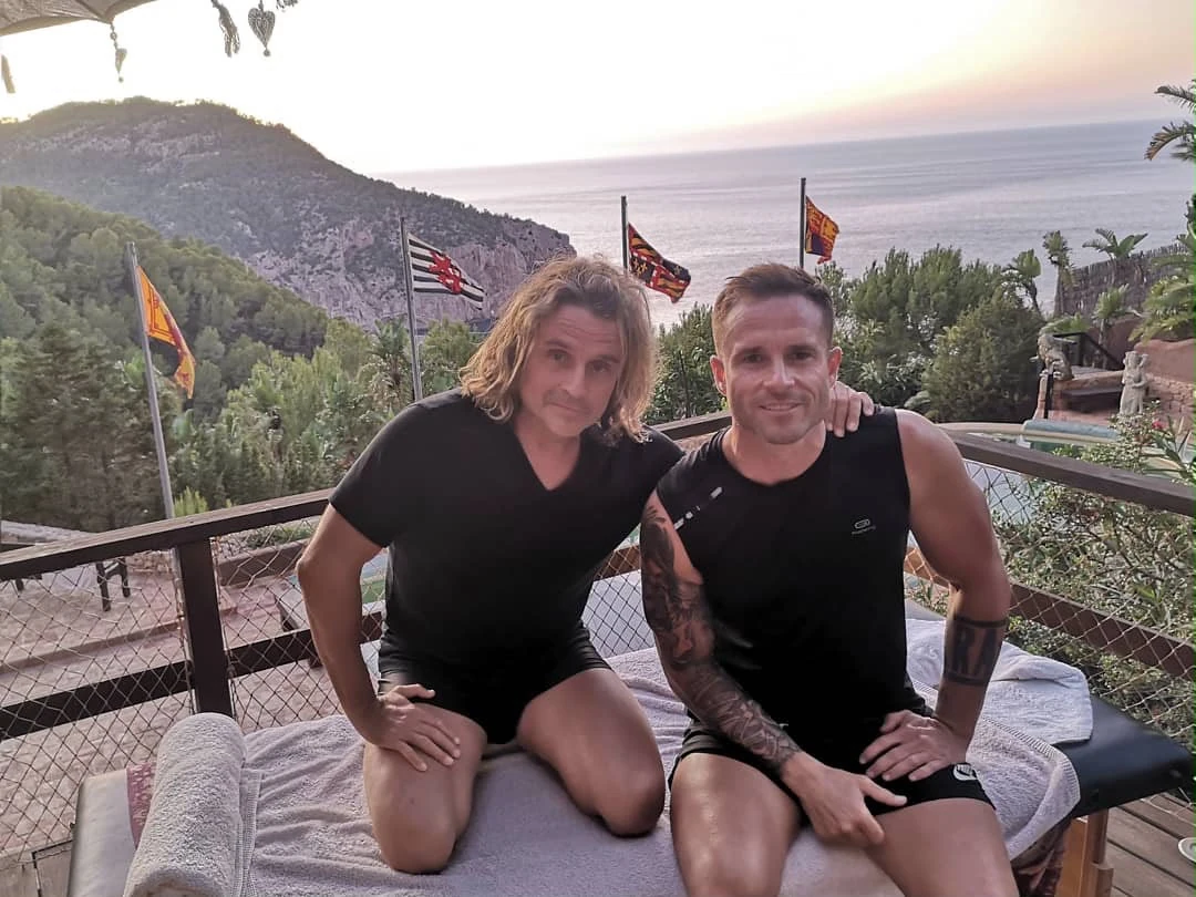Iván Del Toro junto a Nacho Cano